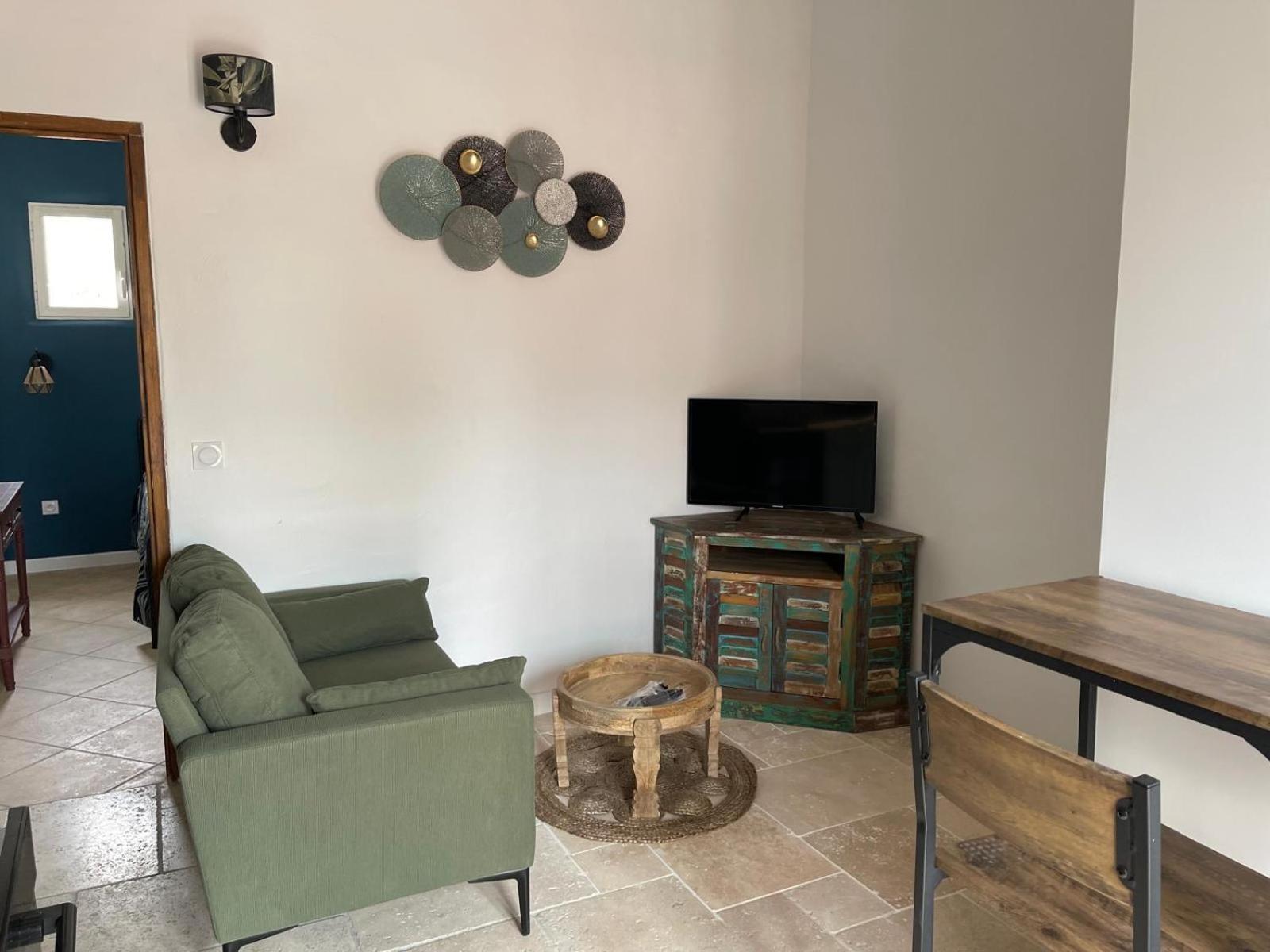La Casa Bella Aparthotel Gignac-la-Nerthe Εξωτερικό φωτογραφία