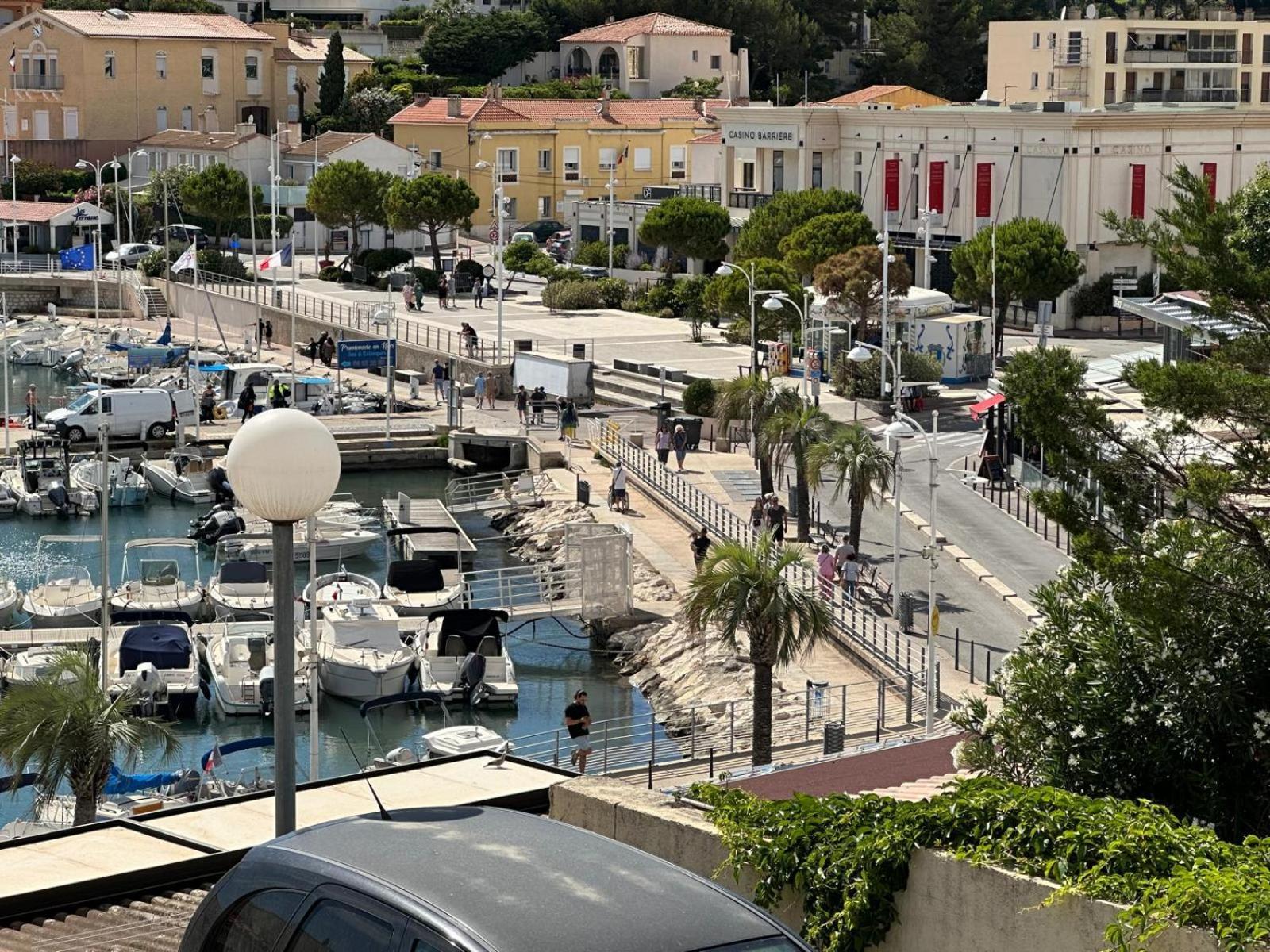 La Casa Bella Aparthotel Gignac-la-Nerthe Εξωτερικό φωτογραφία
