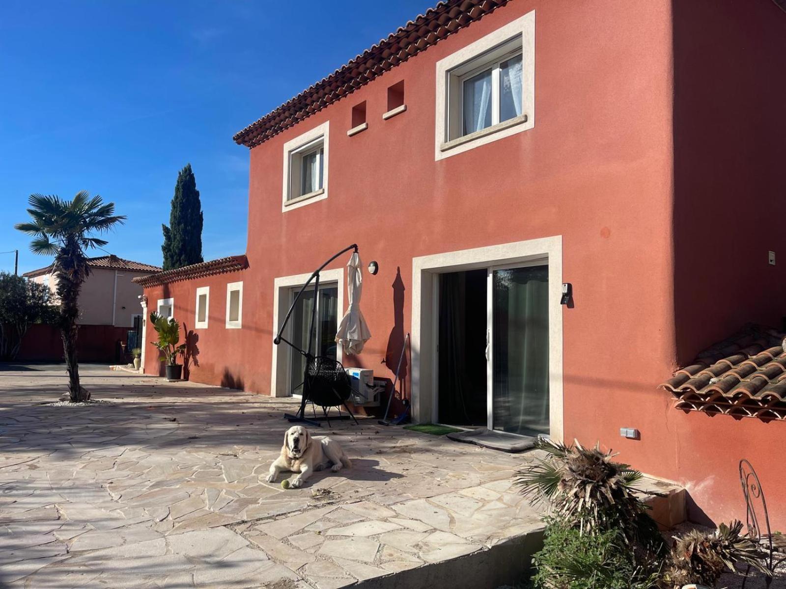 La Casa Bella Aparthotel Gignac-la-Nerthe Εξωτερικό φωτογραφία